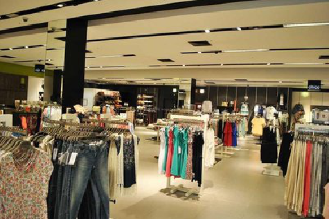 泸水商场里的店面怎么装修？